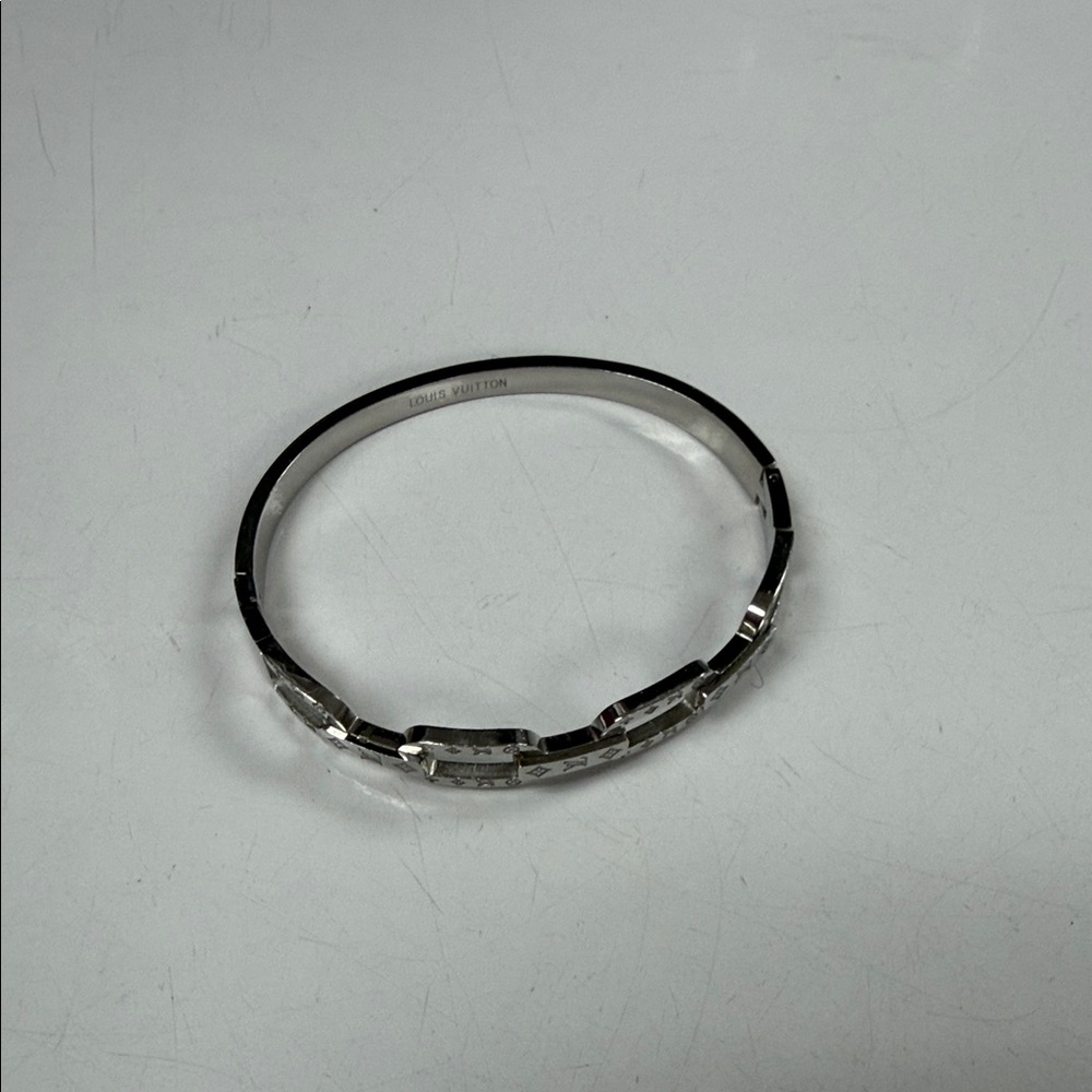 Louis Vuitton Silver Polished Linked Bangle Bracelet
